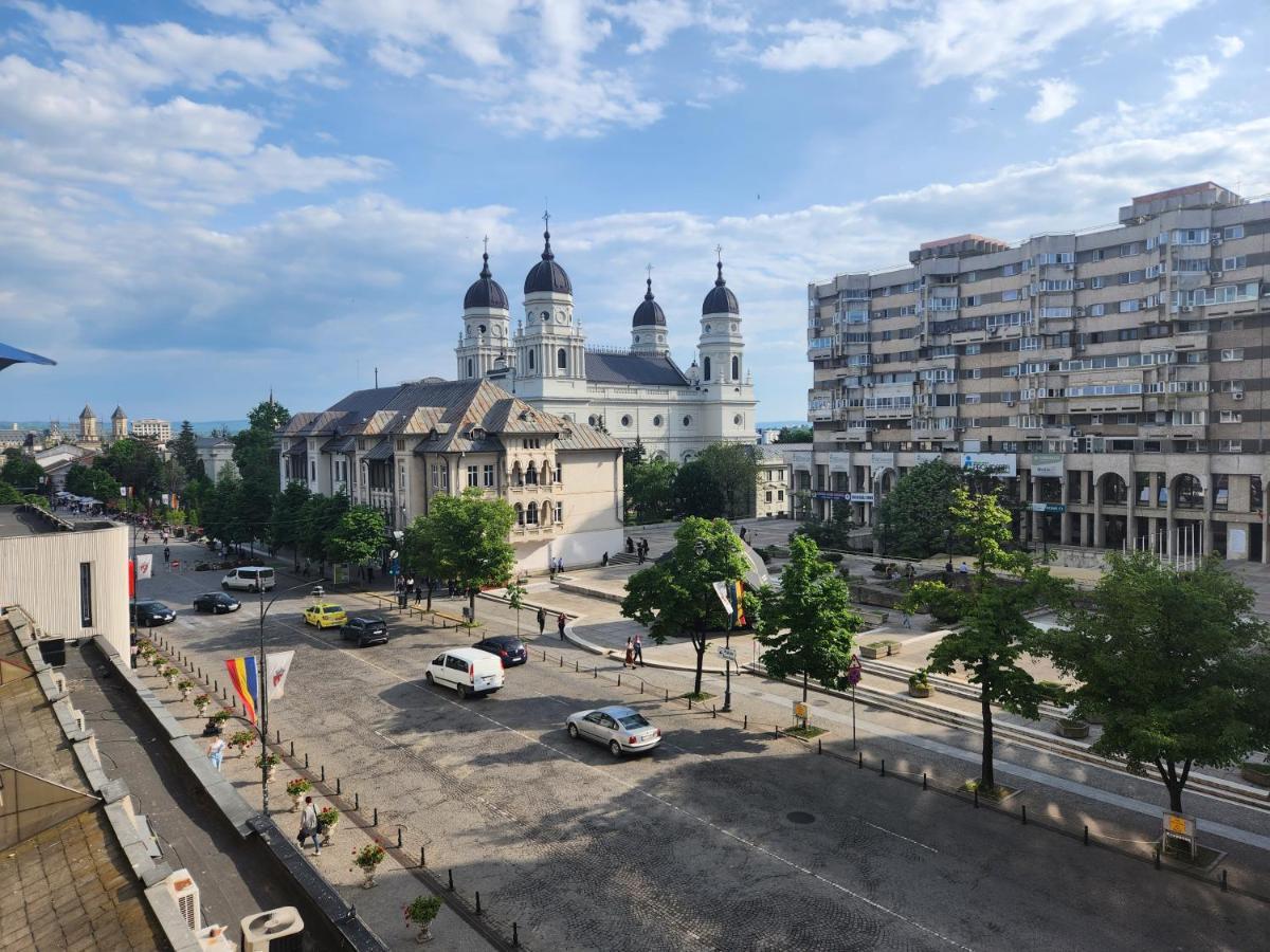 Stefan Cel Mare Boulevard Pedestrian Street Palas Iasi Luaran gambar